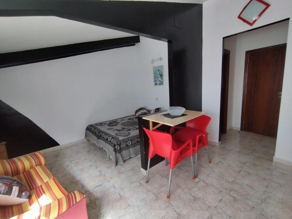 Apartamentos Blanco Y Negro A Guarda Eksteriør billede